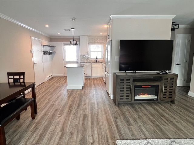 44B Trent Court B, Ridge, NY 11961