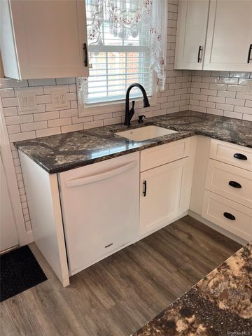 44B Trent Court B, Ridge, NY 11961