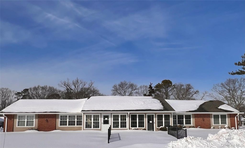 44B Trent Court B, Ridge, NY 11961