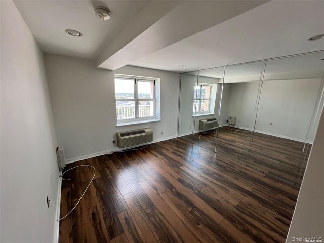 2 Richmond Road ph 6r, Lido Beach, NY 11561