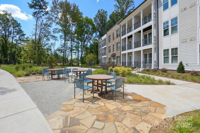 19020 Potts Park Lane B1M2, Davidson, NC 28036