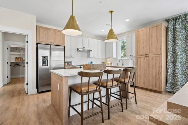 19020 Potts Park Lane B1M2, Davidson, NC 28036