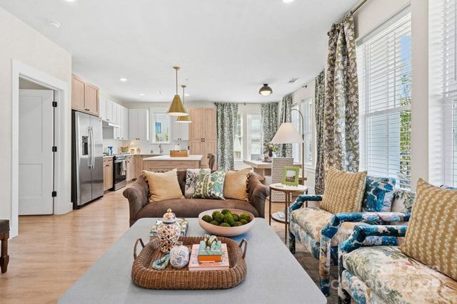 19020 Potts Park Lane B1M2, Davidson, NC 28036