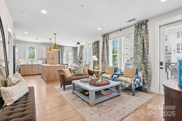 19020 Potts Park Lane B1M2, Davidson, NC 28036