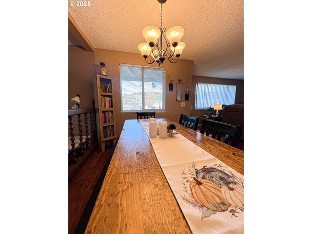 1225 B St, Fossil, OR 97830