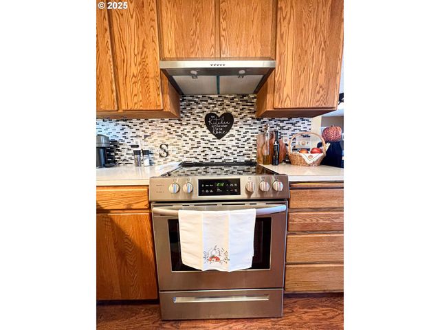 1225 B St, Fossil, OR 97830