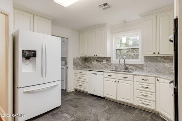 421 Lippi Boulevard, Lafayette, LA 70508
