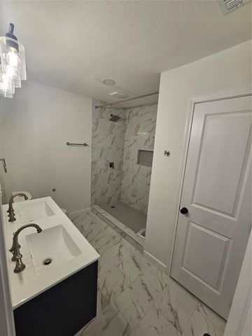 3009 Lincoln Street, Liberty, TX 77575