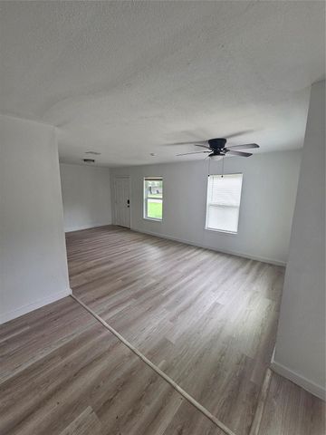 3009 Lincoln Street, Liberty, TX 77575
