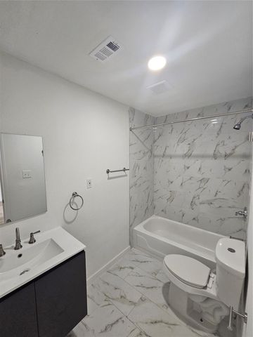 3009 Lincoln Street, Liberty, TX 77575