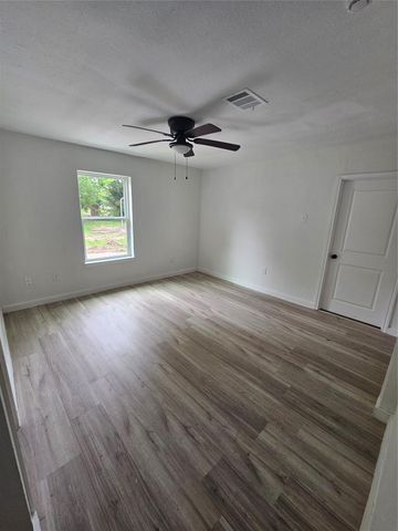 3009 Lincoln Street, Liberty, TX 77575