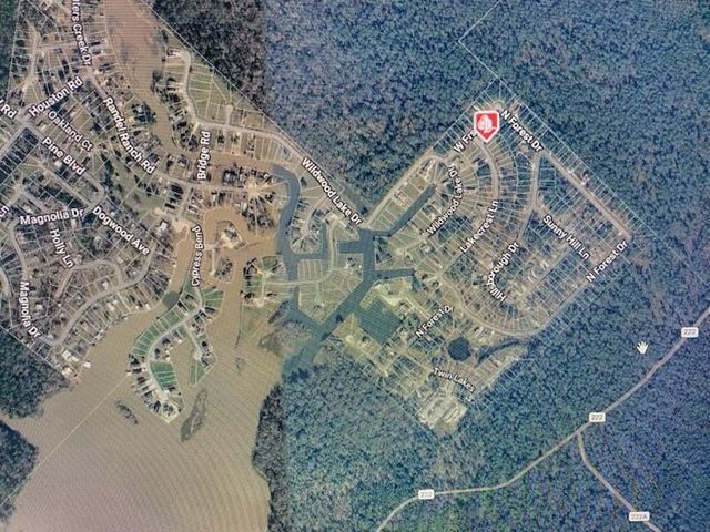 5 Lakecrest Lane, Huntsville, TX 77340