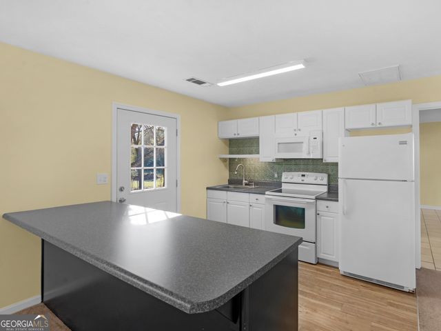 340 Bryans Drive, Mcdonough, GA 30252