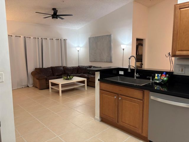 6936 SW 39 Street 304d, Davie, FL 33314