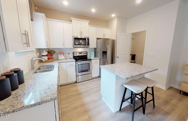 308 Bridle Brook Way, Fuquay Varina, NC 27526