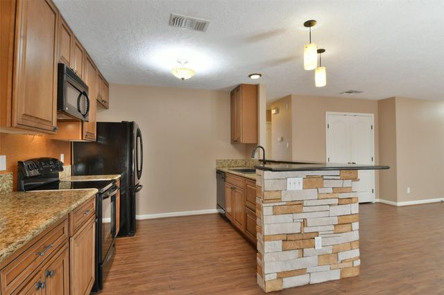 809 Pecan Street, Brenham, TX 77833