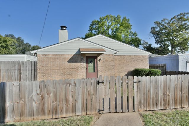 809 Pecan Street, Brenham, TX 77833