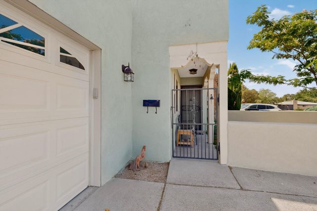 1648 Moon Street NE, Albuquerque, NM 87112