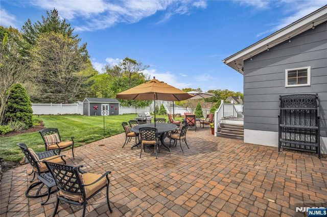 152 Long Hill Road, Little Falls, NJ 07424