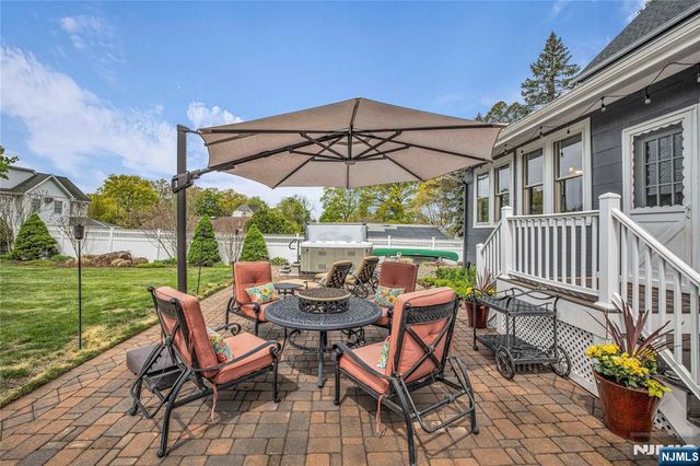 152 Long Hill Road, Little Falls, NJ 07424