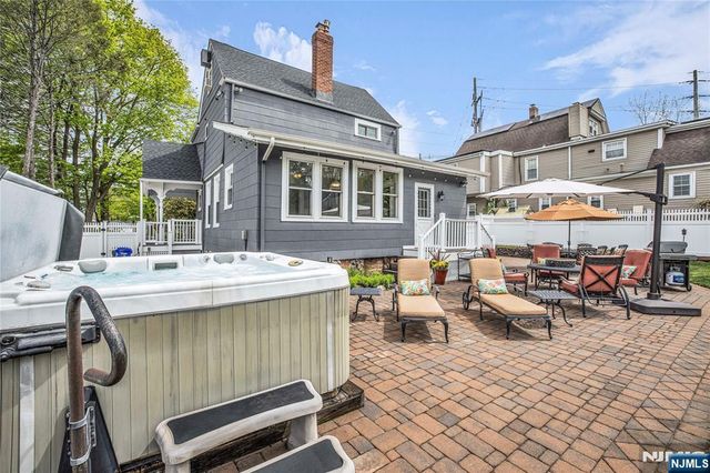 152 Long Hill Road, Little Falls, NJ 07424