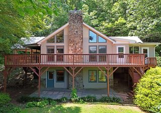 8300 Soapstone Creek Circle, Hiawassee, GA 30546