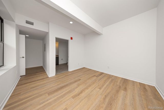 100 Seward Street 212, Detroit, MI 48202