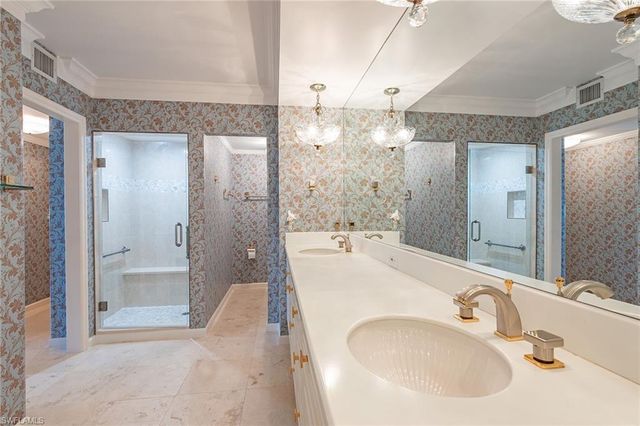 4051 Gulf Shore BLVD N # 802, Naples, FL 34103