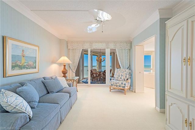 4051 Gulf Shore BLVD N # 802, Naples, FL 34103