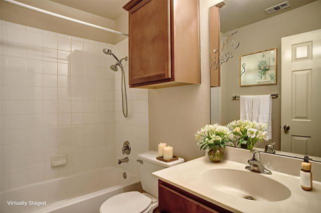 306 Grutsch DR, Bastrop, TX 78602