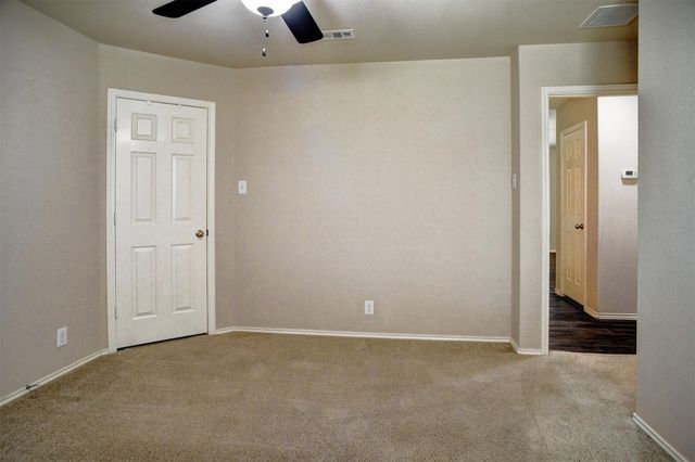 306 Grutsch DR, Bastrop, TX 78602