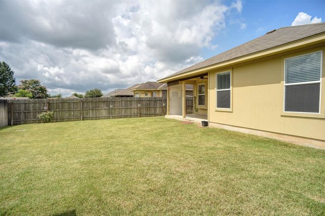 306 Grutsch DR, Bastrop, TX 78602