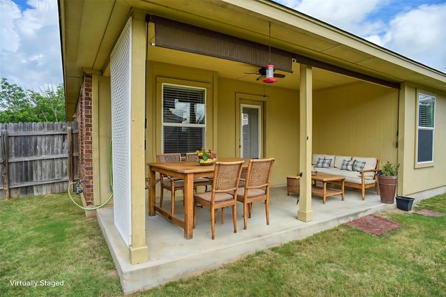 306 Grutsch DR, Bastrop, TX 78602
