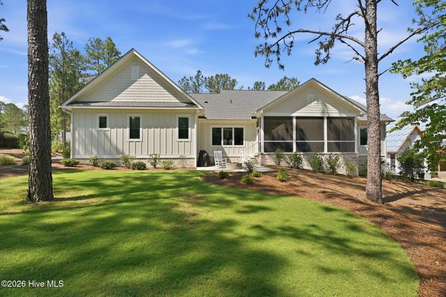 16 Middlebury Road, Pinehurst, NC 28374