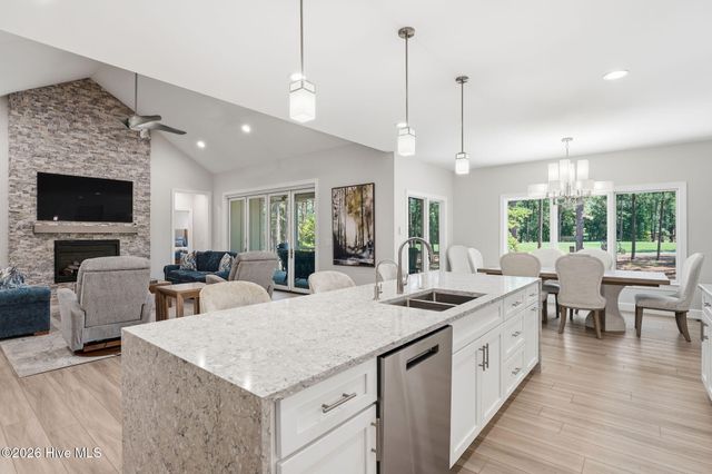 16 Middlebury Road, Pinehurst, NC 28374