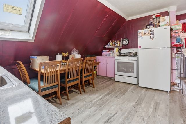 208 State St, New Bedford, MA 02710