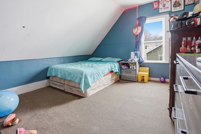 208 State St, New Bedford, MA 02710