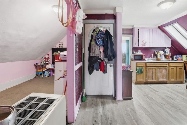 208 State St, New Bedford, MA 02710