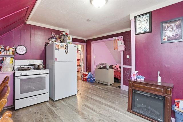 208 State St, New Bedford, MA 02710