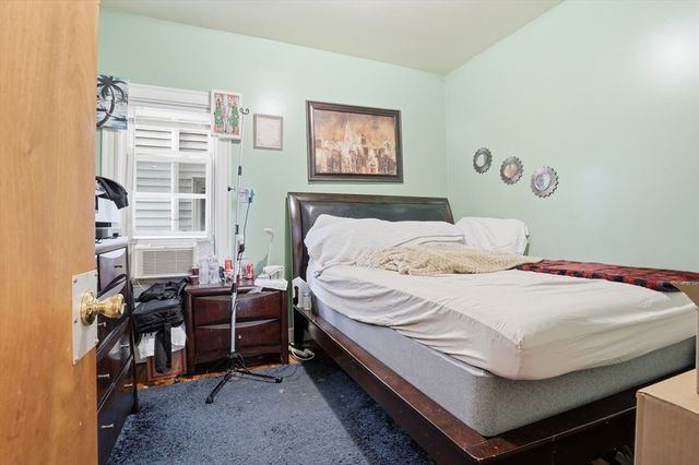 208 State St, New Bedford, MA 02710