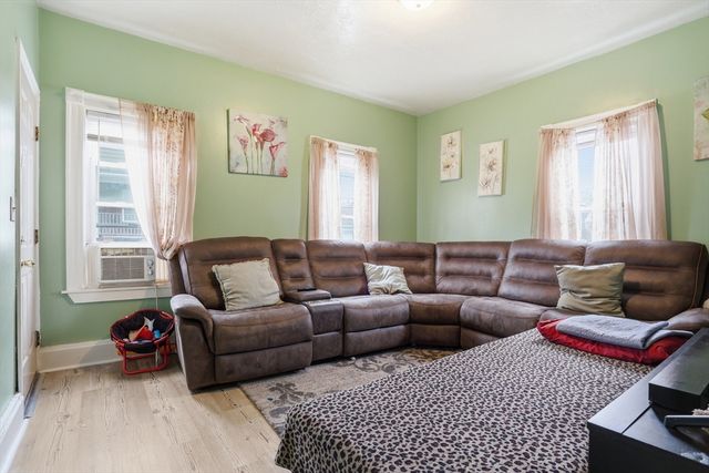 208 State St, New Bedford, MA 02710