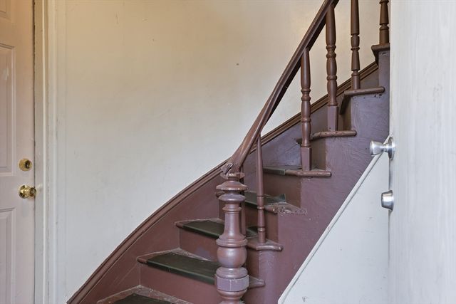 208 State St, New Bedford, MA 02710