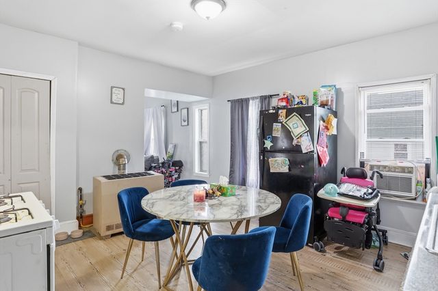 208 State St, New Bedford, MA 02710