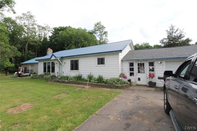 1339 County Route 57, Volney, NY 13069