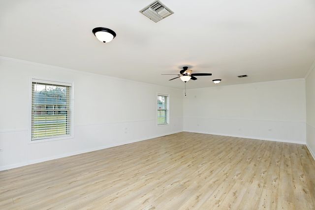 304 Winder Rd, Thibodaux, LA 70301