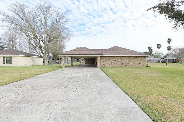 304 Winder Rd, Thibodaux, LA 70301