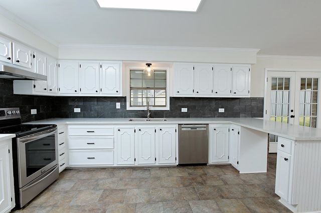 304 Winder Rd, Thibodaux, LA 70301