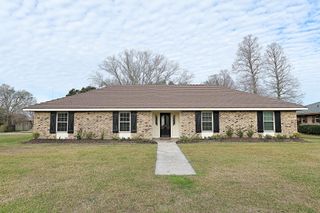 304 Winder Rd, Thibodaux, LA 70301