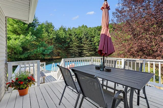13955 Pine Lake Avenue, Cedar Springs, MI 49319