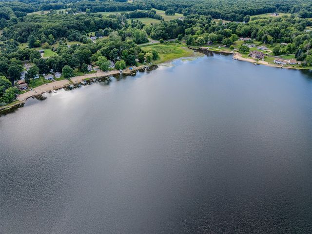 13955 Pine Lake Avenue, Cedar Springs, MI 49319